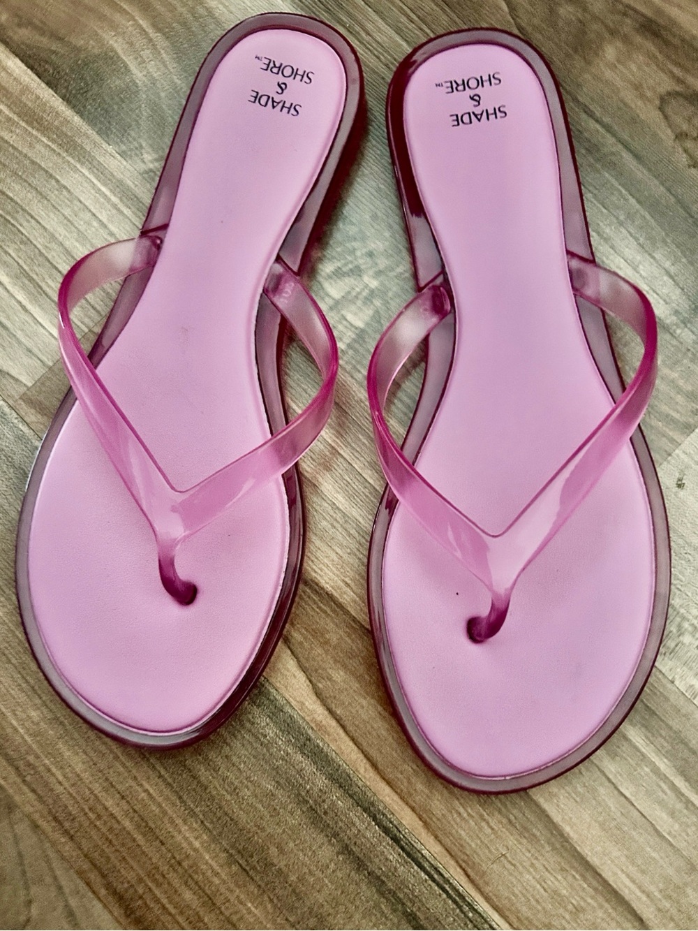 Shade & Shore Bright Pink Jelly Thong Sandals